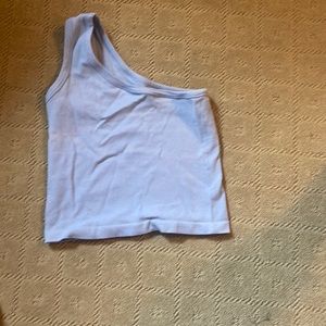 Off the shoulder crop